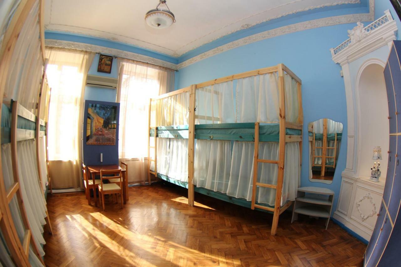 Orpheus Hostel And Apartments Одеса Екстериор снимка